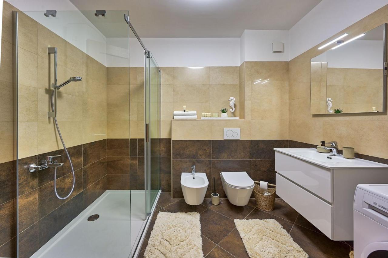 Apartment Zala With Private Pool Ližnjan Buitenkant foto